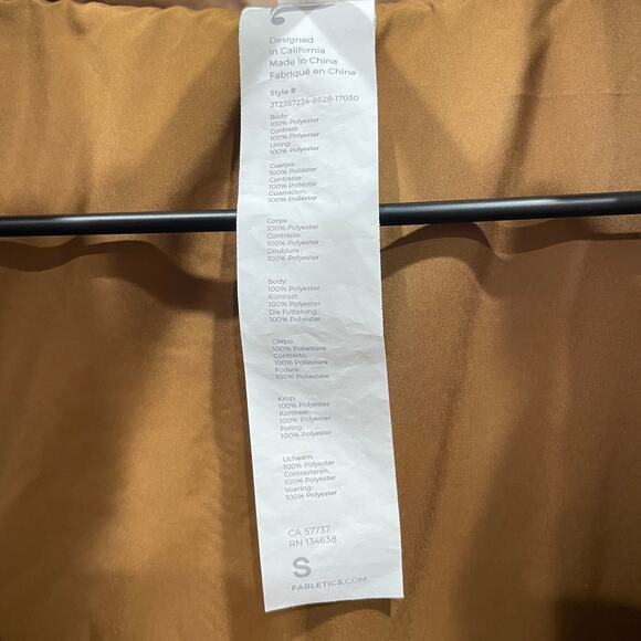 Fabletics Oversized Puffer Vest in Natural Blush/Bronzed Brown - Size: Small - Picture 11 of 11